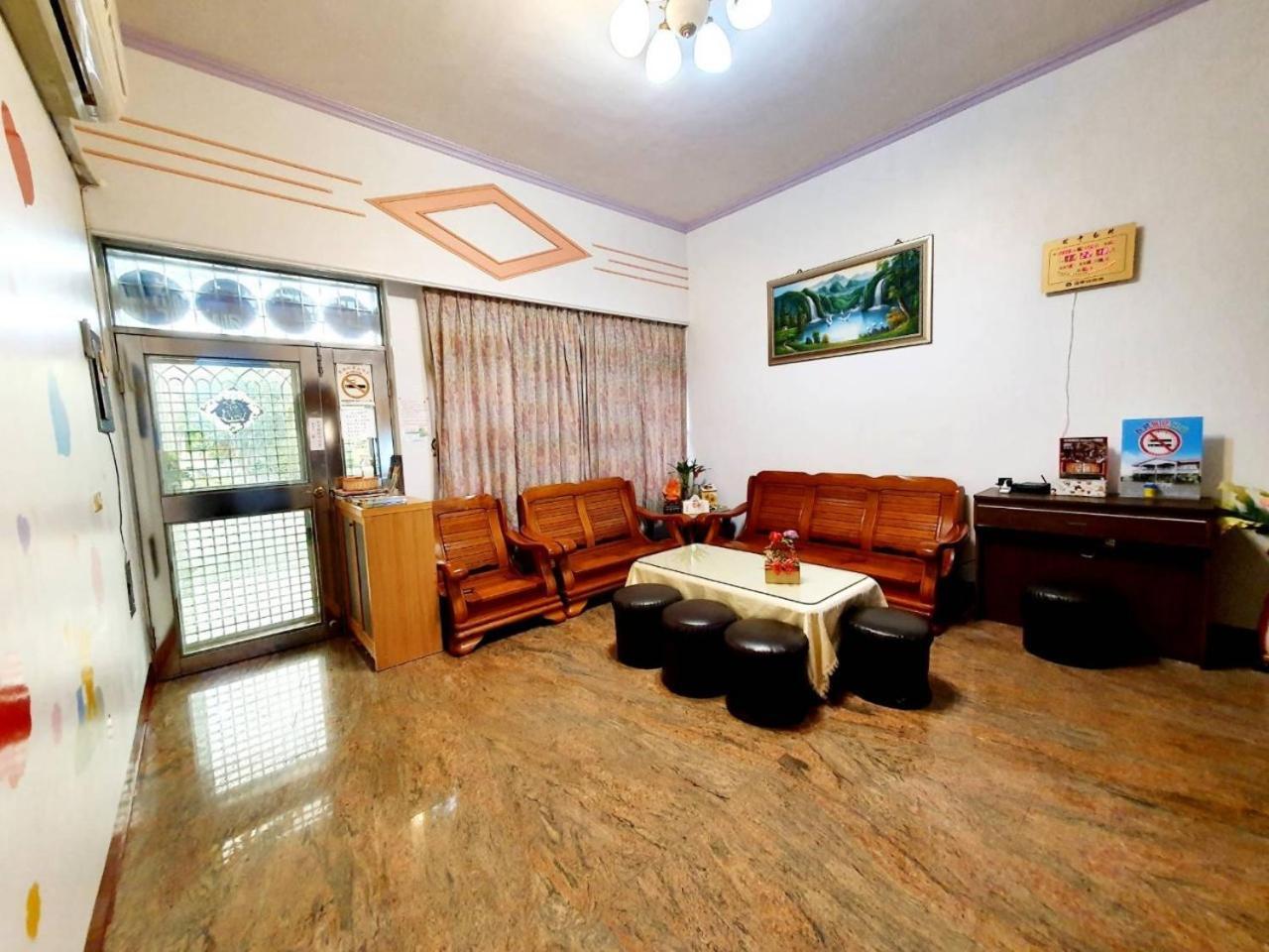 Yilan Xiang Feng Homestay 우지에 외부 사진