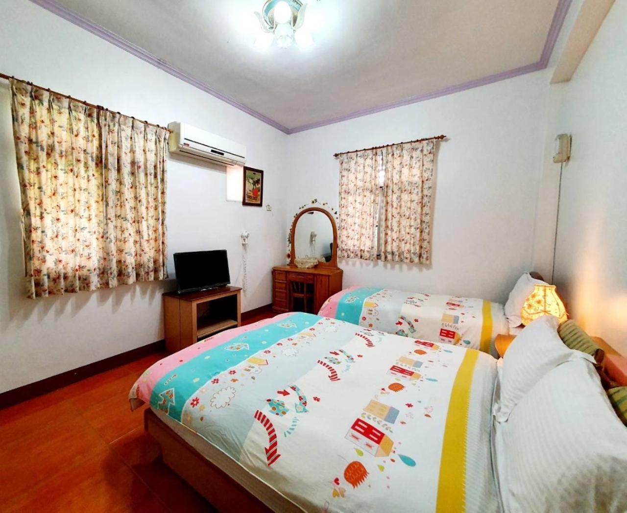 Yilan Xiang Feng Homestay 우지에 외부 사진