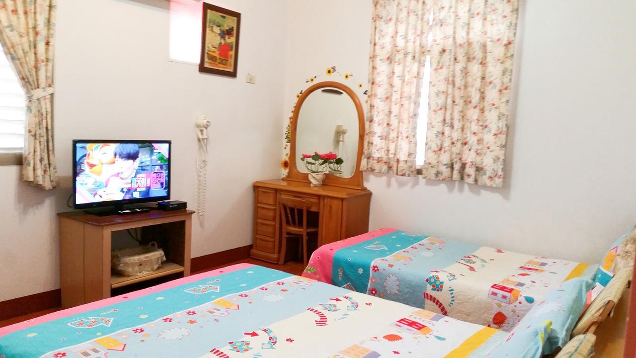 Yilan Xiang Feng Homestay 우지에 외부 사진